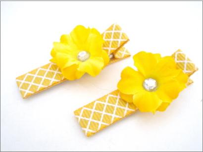 yellowcrisscrossclippies